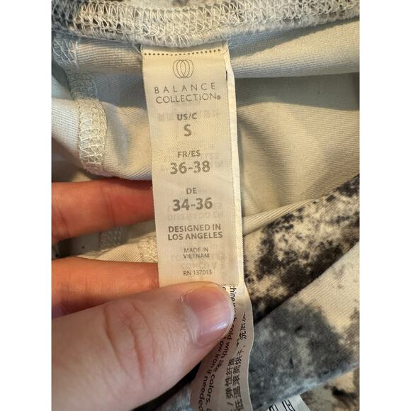 Balance Collection Marble Print Biker Shorts Small Women’s High Rise Activewear - Picture 3 of 7